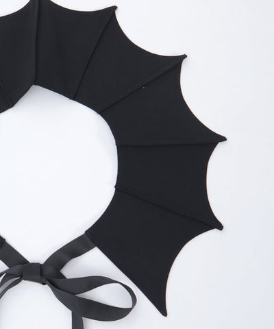 Bat Wings Style Tippet