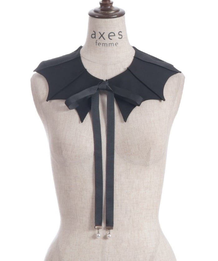 Bat Wings Style Tippet