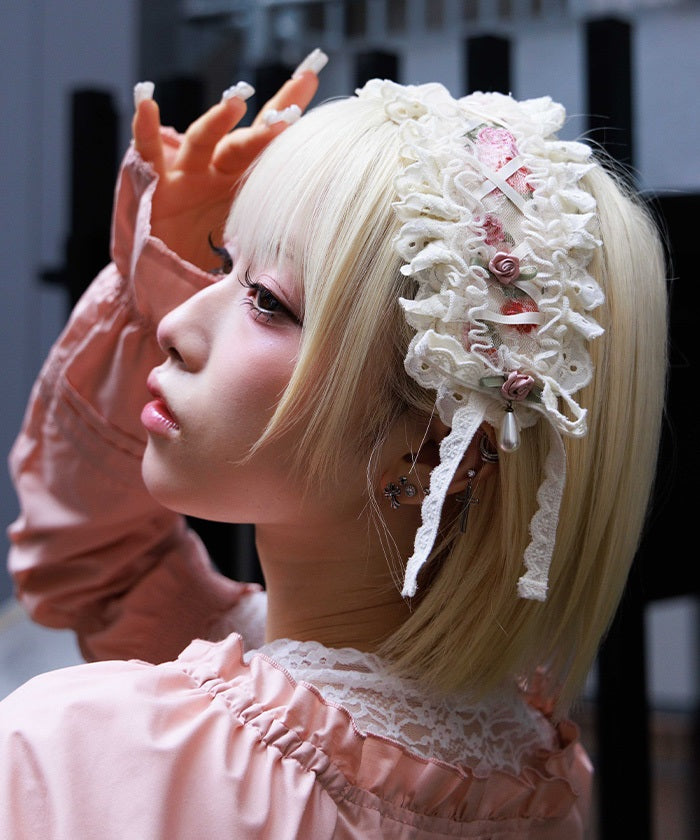 Floral Pattern Lace Headdress