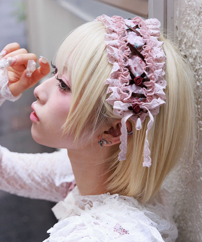 Floral Pattern Lace Headdress