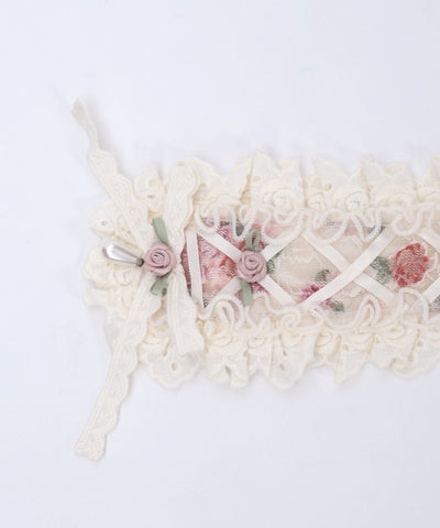 Floral Pattern Lace Headdress