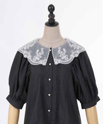 Flower Embroidery Collar Puff Sleeve Blouse