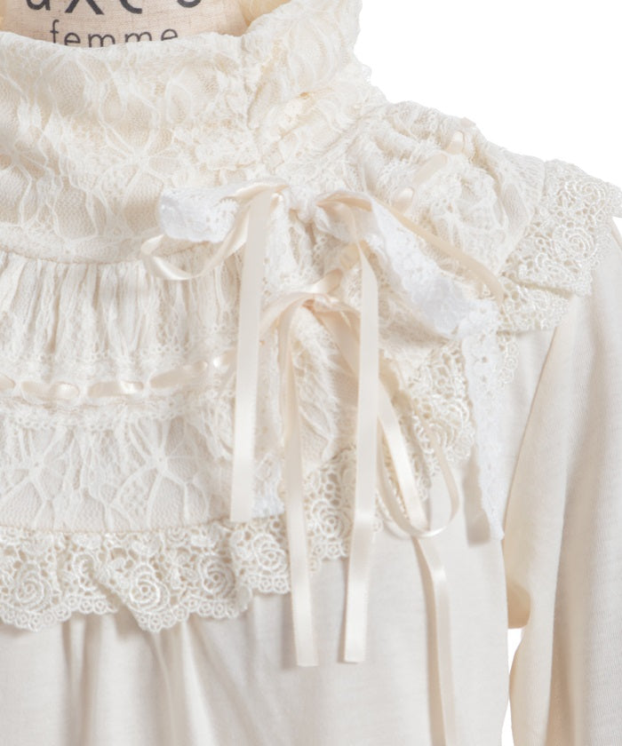 Yoke Lace & Ribbon Turtleneck