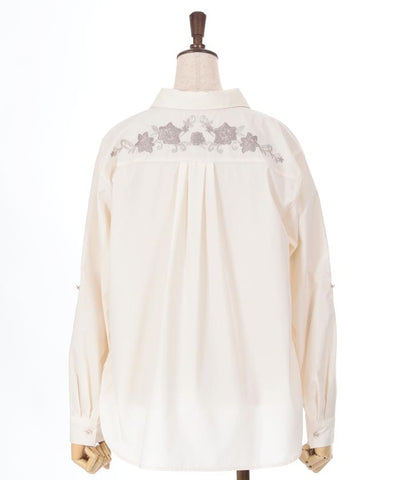 Flower Embroidery Skipper Shirt