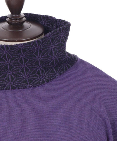 Hemp Leaf Pattern Turtleneck Knit