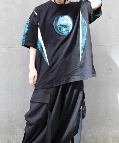 Dragon & Yin-Yang Symbol Print T-Shirt