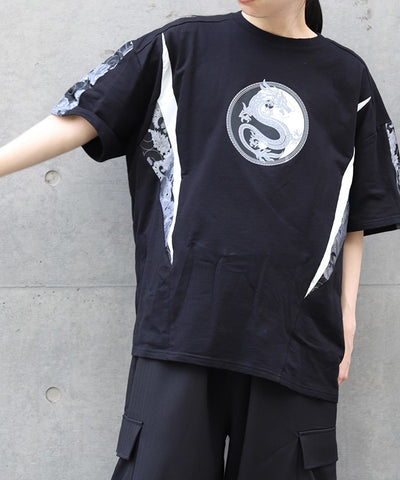 Dragon & Yin-Yang Symbol Print T-Shirt