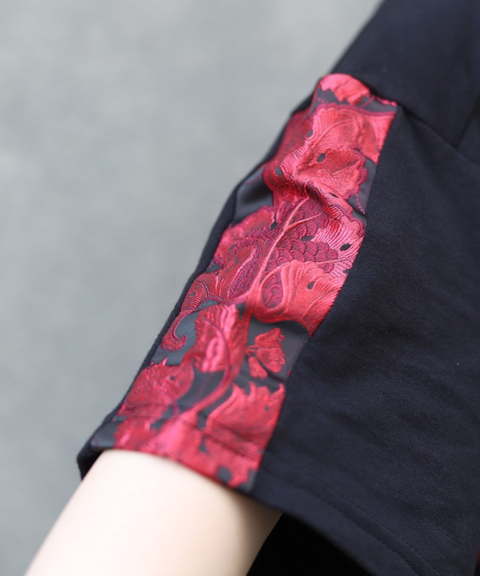 Dragon & Yin-Yang Symbol Print T-Shirt