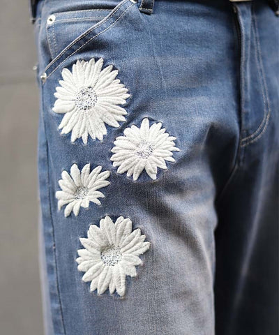 Gerbera Embroidery Hem Slit Denim Pants