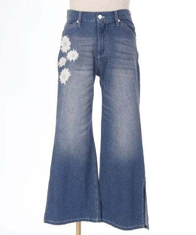 Gerbera Embroidery Hem Slit Denim Pants