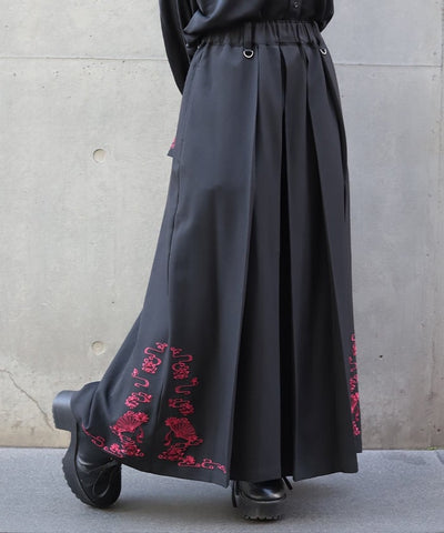 Lotus Embroidery Pleated Hakama Pants