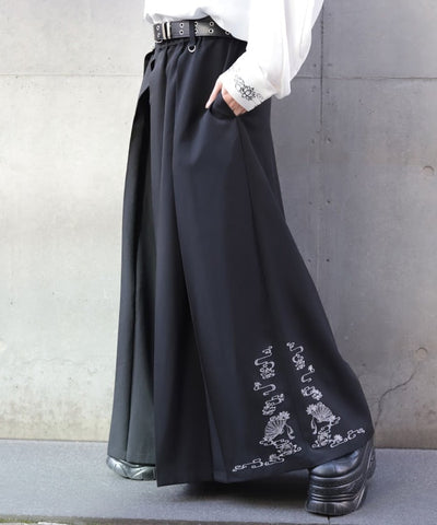 Lotus Embroidery Pleated Hakama Pants