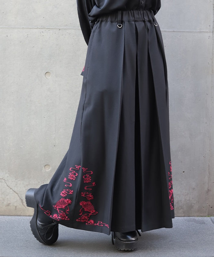 Lotus Embroidery Pleated Hakama Pants