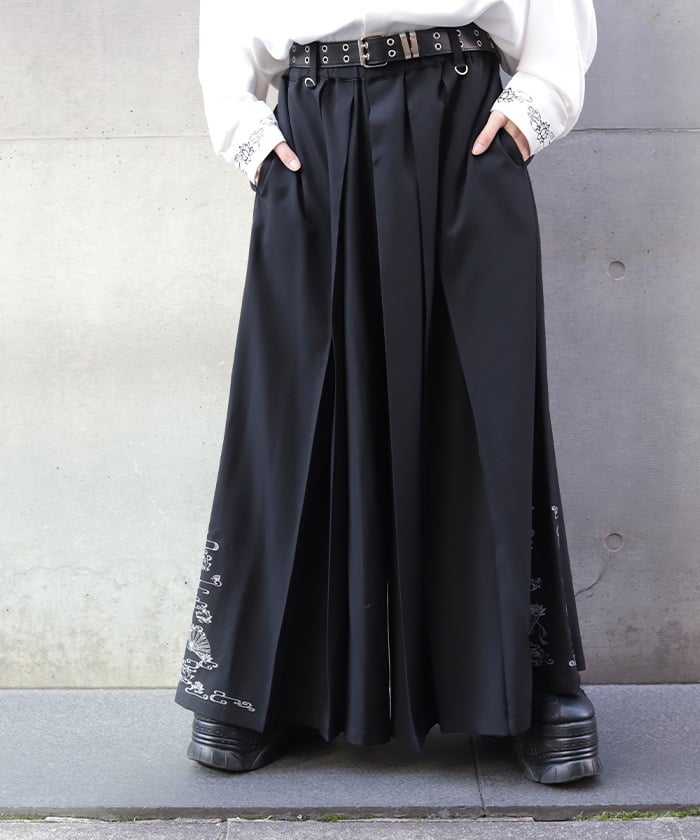 Lotus Embroidery Pleated Hakama Pants