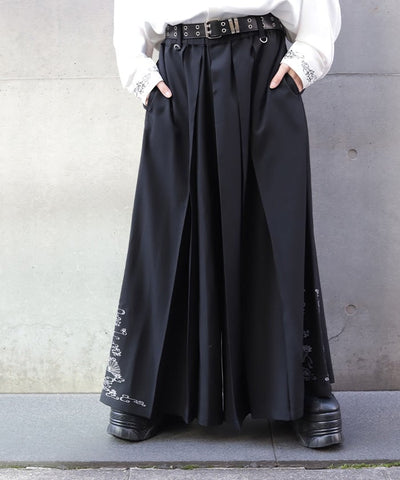 Lotus Embroidery Pleated Hakama Pants