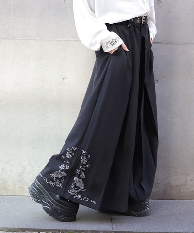 Lotus Embroidery Pleated Hakama Pants