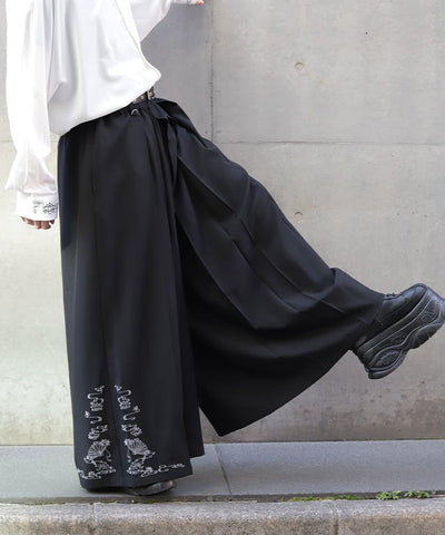 Lotus Embroidery Pleated Hakama Pants