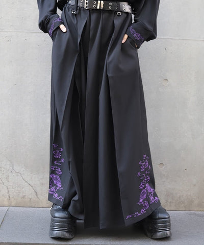 Lotus Embroidery Pleated Hakama Pants