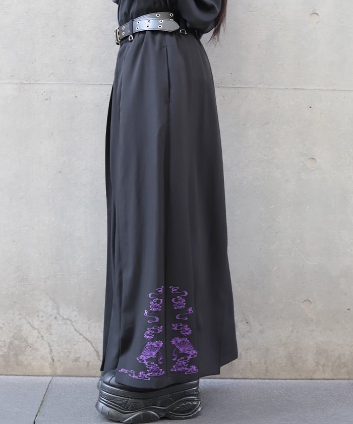Lotus Embroidery Pleated Hakama Pants