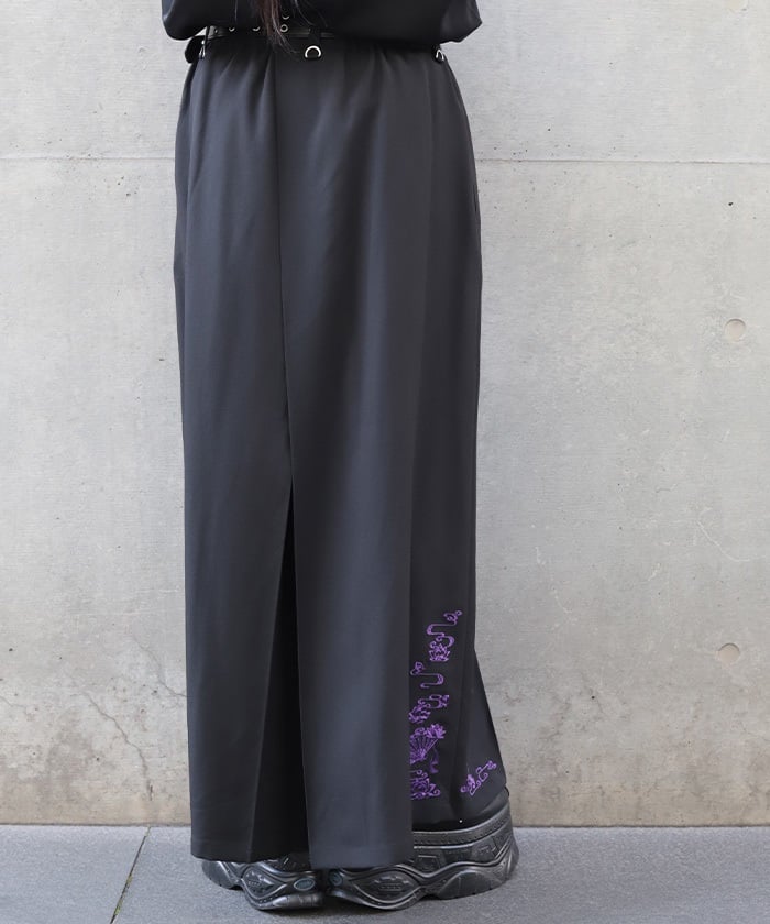Lotus Embroidery Pleated Hakama Pants