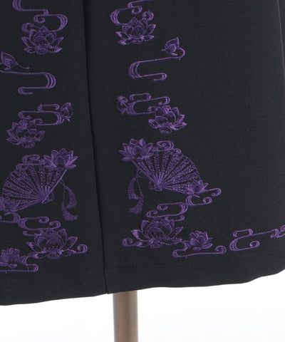 Lotus Embroidery Pleated Hakama Pants