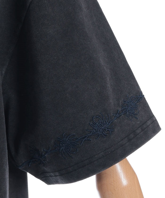Higanbana Embroidery Short Sleeve T-Shirt
