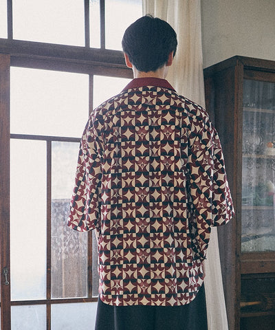 Kabuki Pattern Kimono Sleeve Shirt