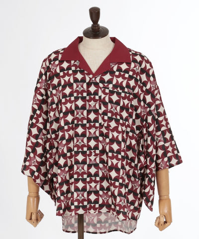 Kabuki Pattern Kimono Sleeve Shirt