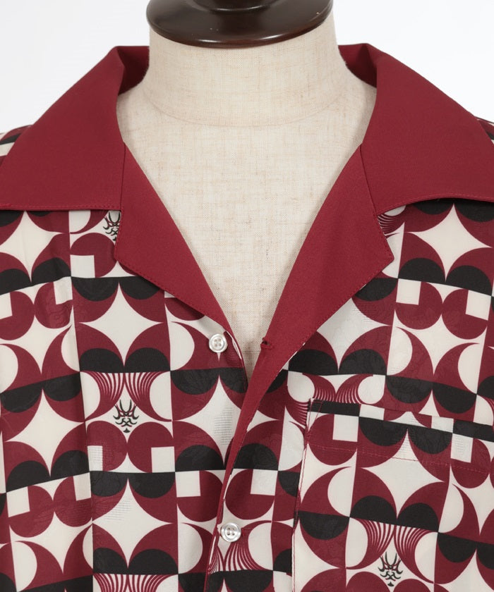 Kabuki Pattern Kimono Sleeve Shirt