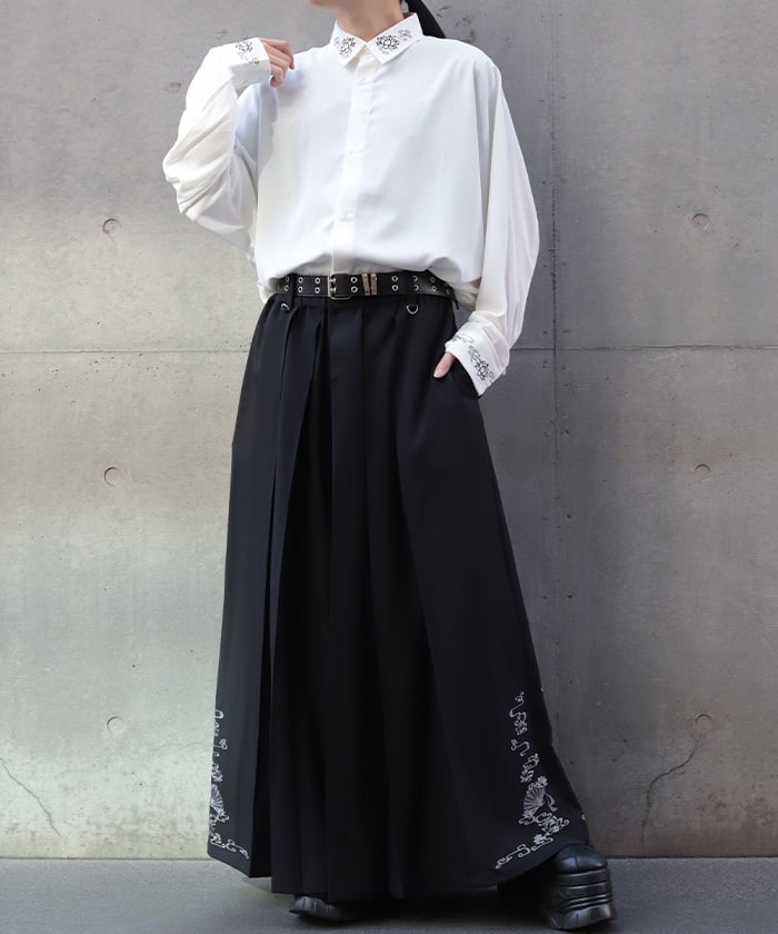 Lotus Embroidery Shirt