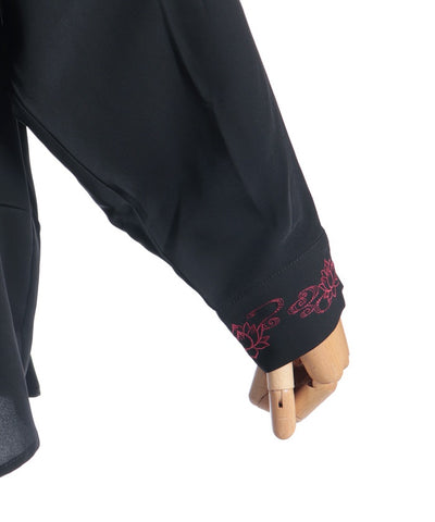 Lotus Embroidery Shirt