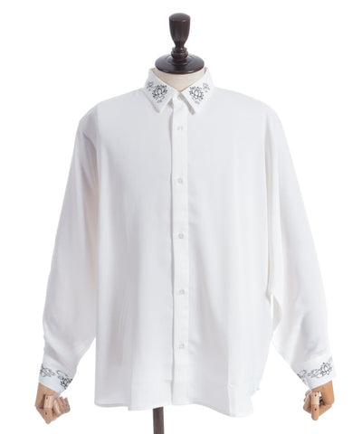 Lotus Embroidery Shirt