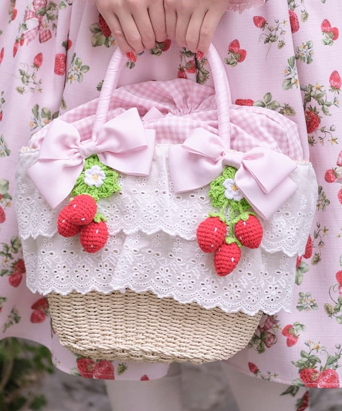 axes femme kawaii いちごあみぐるみ カゴバッグ Strawberry Amigurumi Basket Bag (Made to Order) – axes femme from