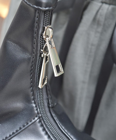 Side Pocket Gather Tote Bag