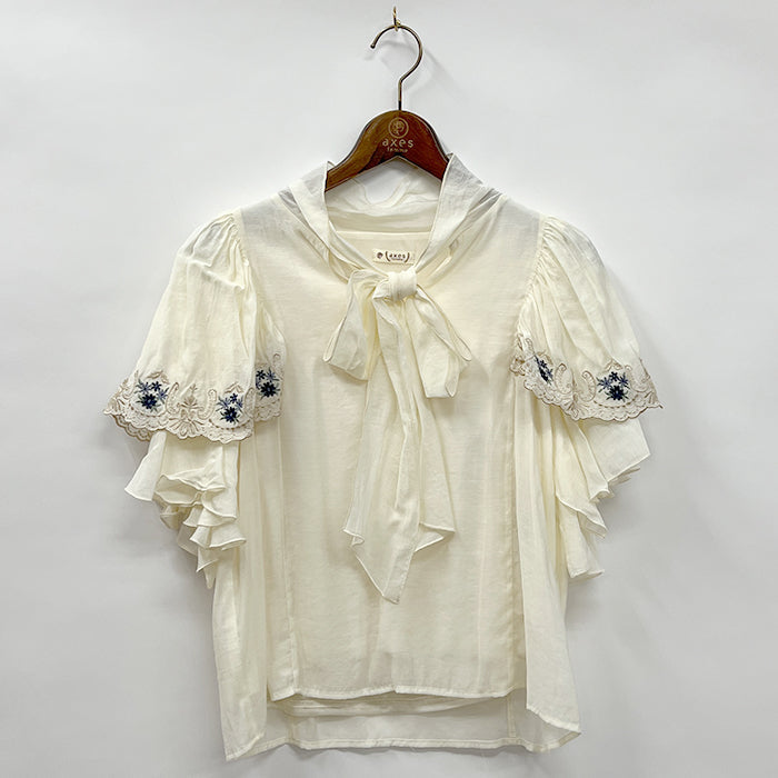 Lace Style Embroidery Frill Blouse – axes femme from JAPAN