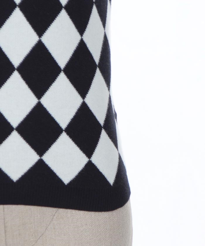 Diamond Pattern Knit Pullover