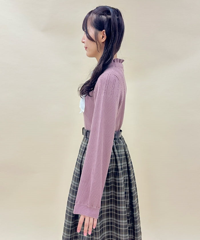 Knit Pullover with Ribbon