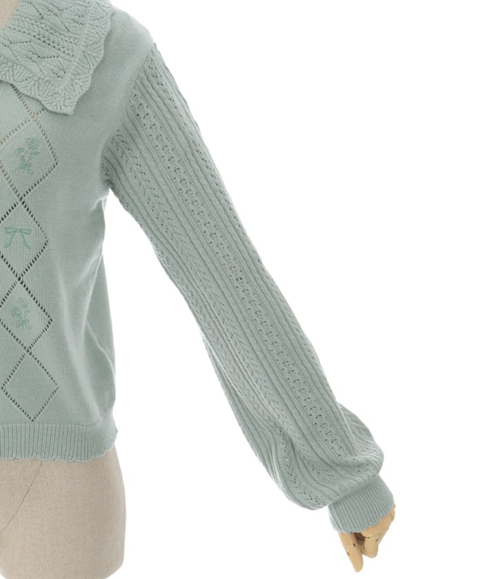 Bouquet Embroidery Big Collar Knit Pullover