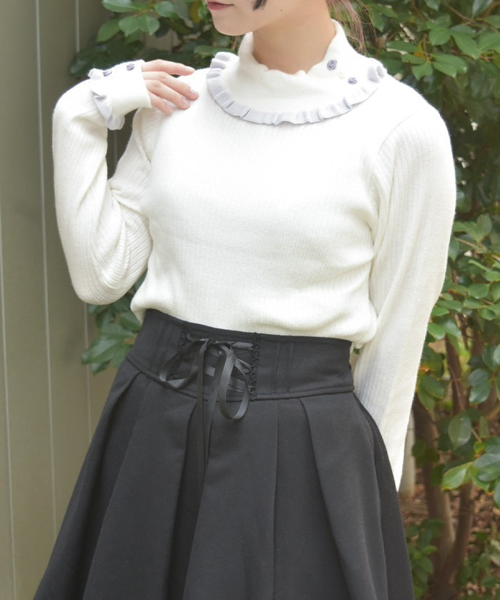 Bicolor Frill Rose Knit Top