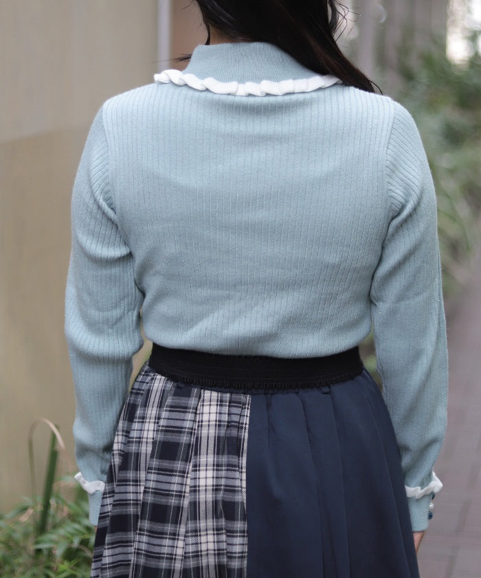 Bicolor Frill Rose Knit Top