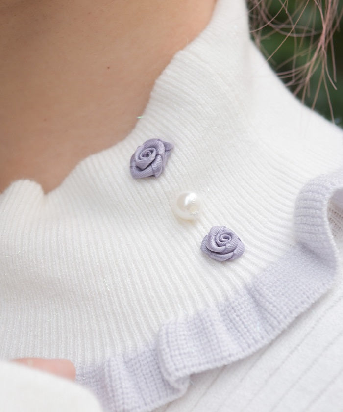 Bicolor Frill Rose Knit Top