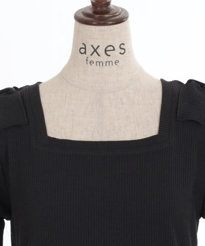 Square Neck Pullover with Ribbon