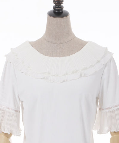 Pleated Frill Collar Cut-and-Sewn Pullover