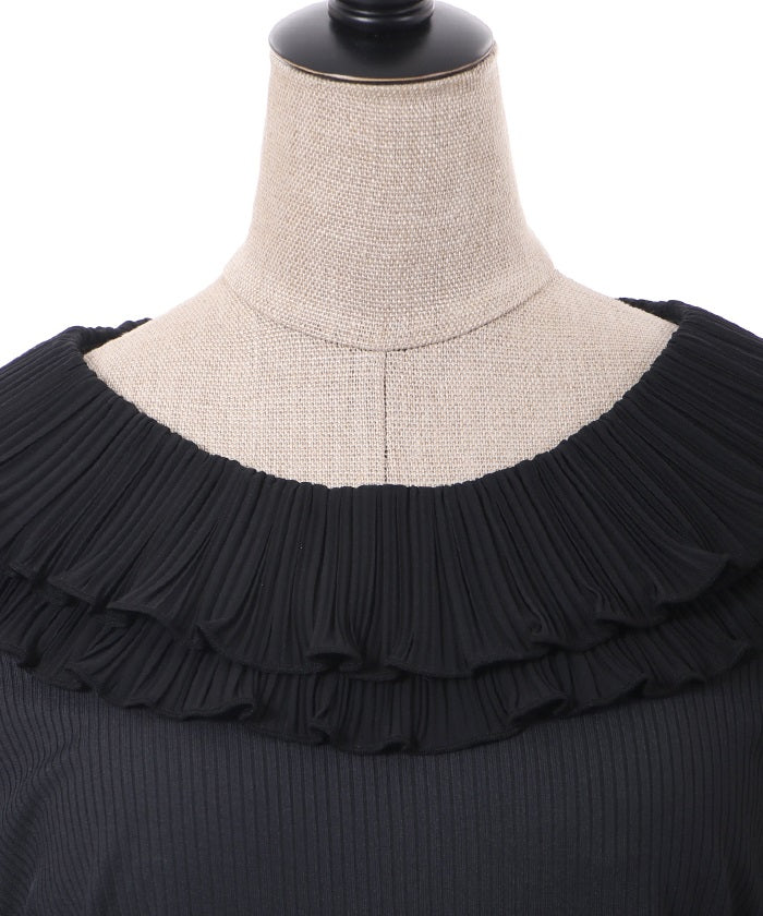 Pleated Frill Collar Cut & Sewn Pullover