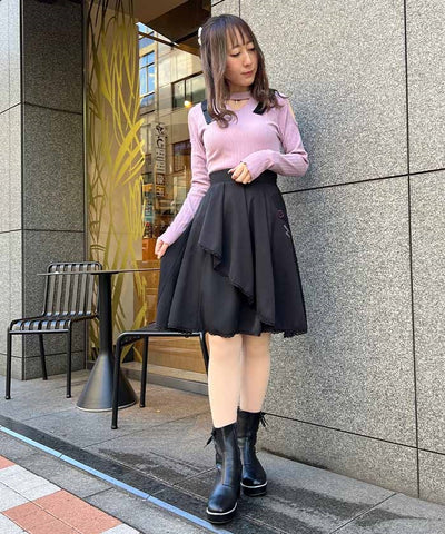Envelope Pocket Tuck Skirt