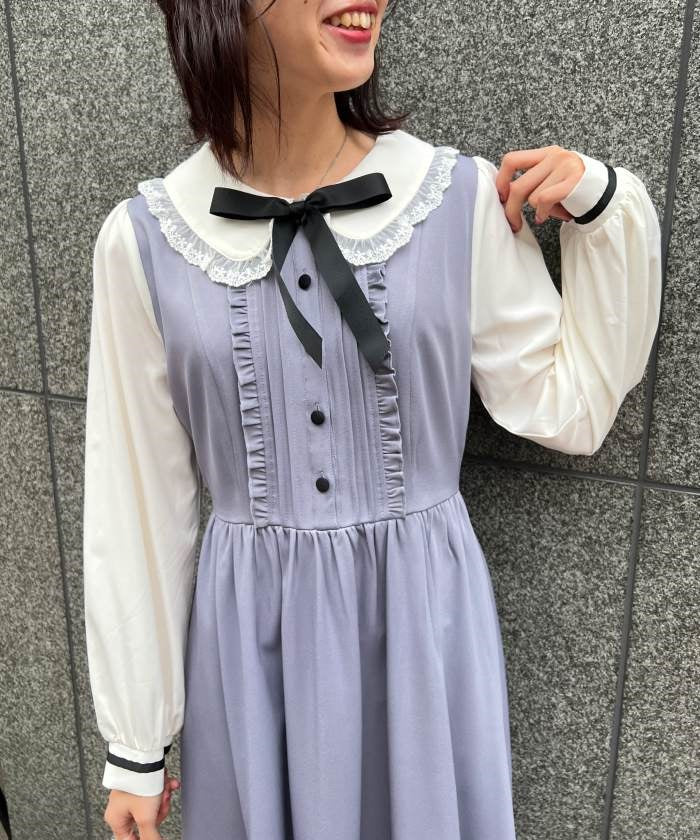 Girly Dress with Round Collar