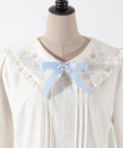 Ice Crystal Embroidery Blouse