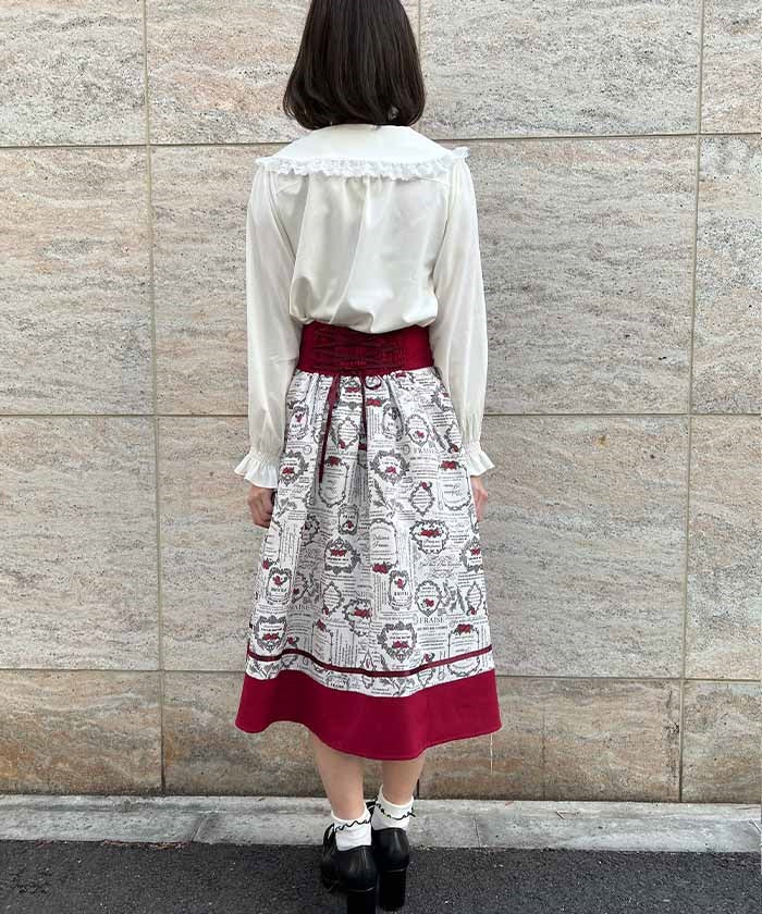 Strawberry Label Tuck Skirt – axes femme kawaii