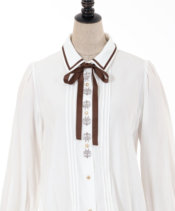Button Frame Embroidery Blouse