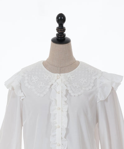 Flower Embroidery Collar Blouse